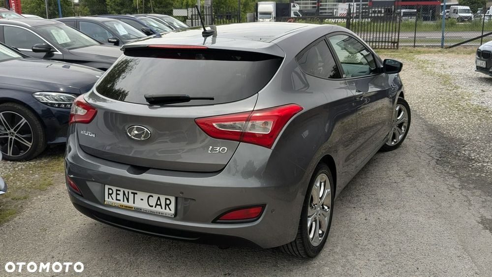 Hyundai i30 - 13