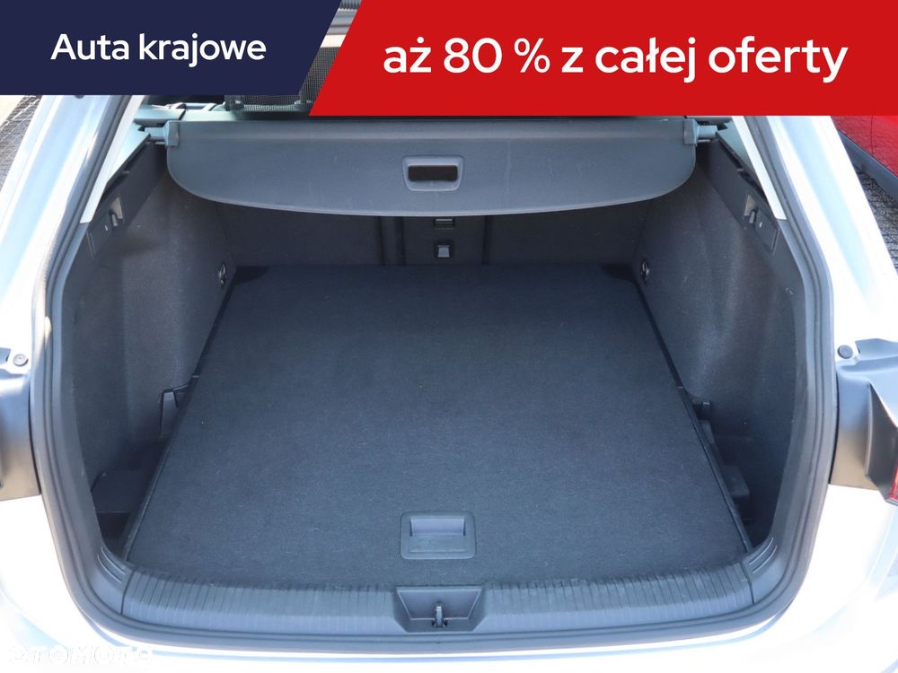 Volkswagen Golf Variant - 16