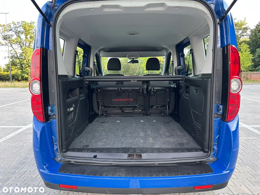 Fiat Doblo 1.6 MJ Dynamic - 21