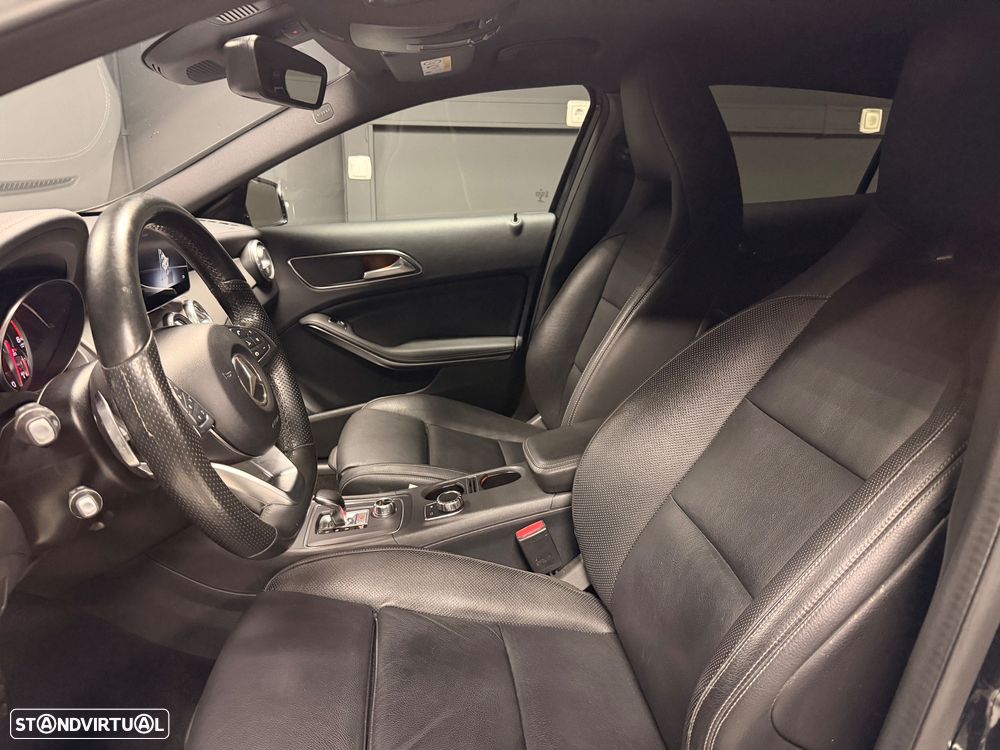 Mercedes-Benz GLA 45 AMG 4-Matic - 13