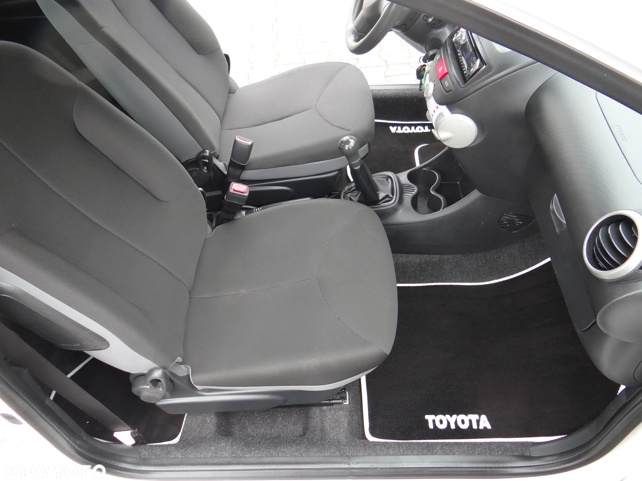 Toyota Aygo 1.0 VVT-i Sol - 35