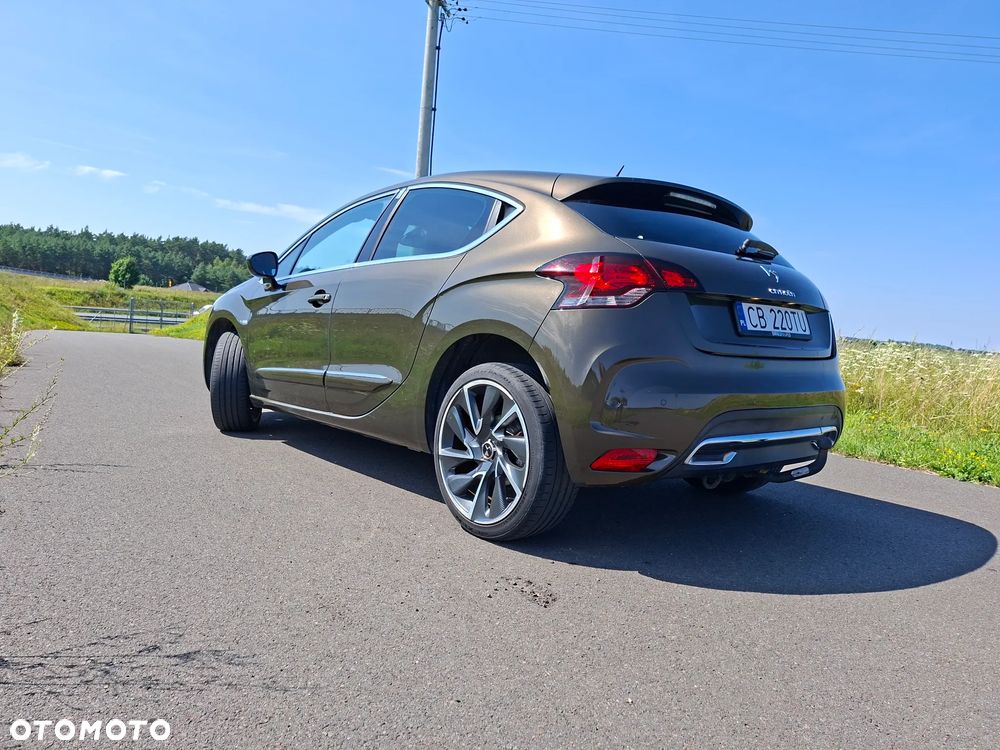 Citroën DS4 1.6 THP SoChic - 3