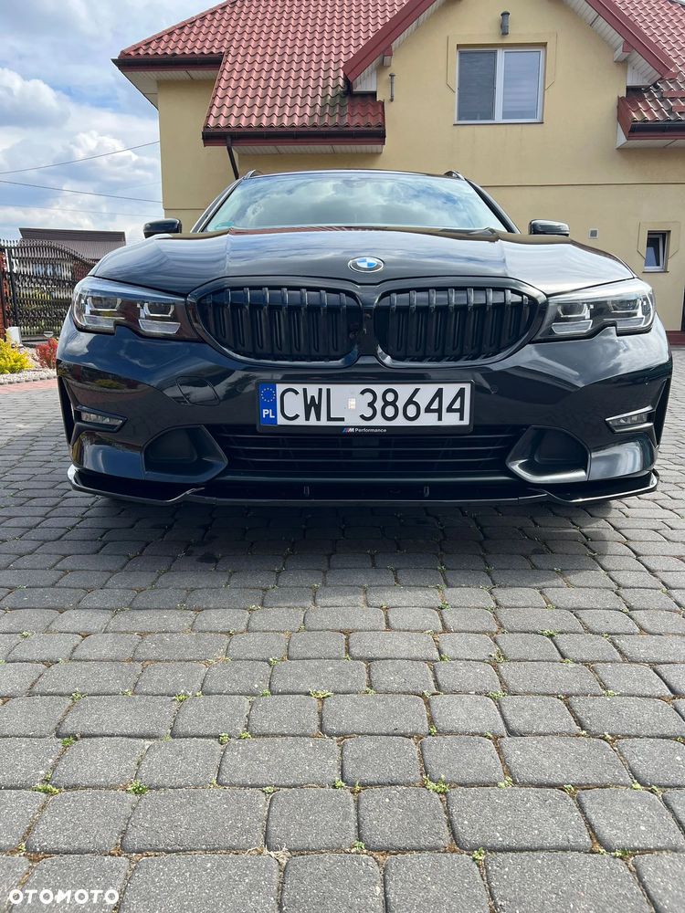 BMW Seria 3 320d Sport Line - 12