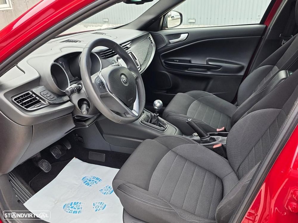 Alfa Romeo Giulietta 1.6 JTDM Sport J18 - 16