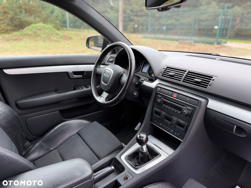 Audi A4 Avant 2.0 T FSI - 19