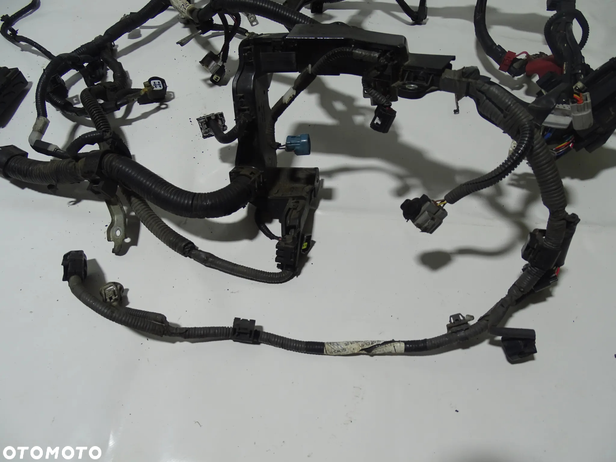 WIĄZKA INSTALACJA SILNIKA 1.6 VALVEMATIC TOYOTA AURIS I E15 LIFT 82121-02R40F F-VAT - 2