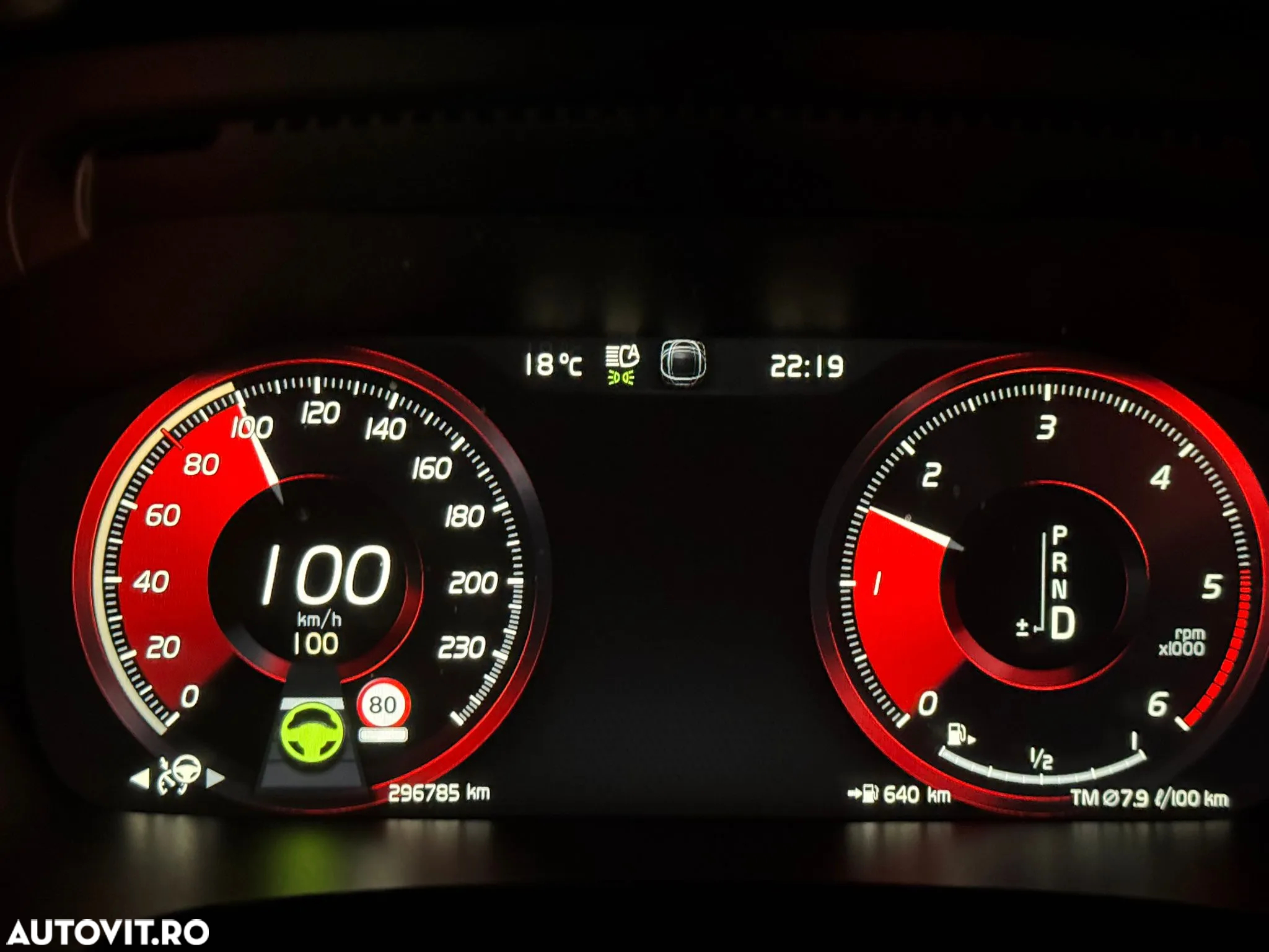 Volvo V90 D4 Geartronic Momentum Pro - 27