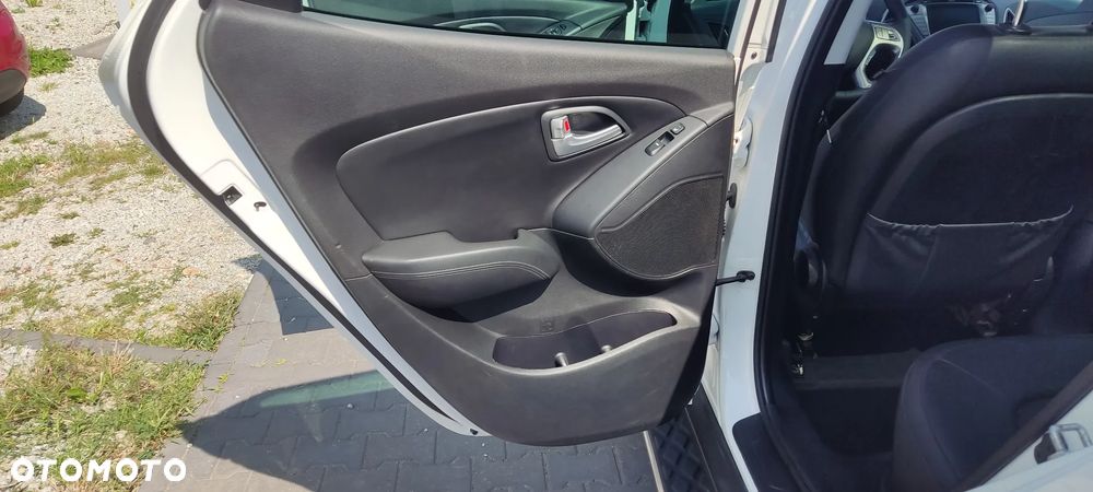 Hyundai ix35 blue 1.6 2WD Finale Gold - 27