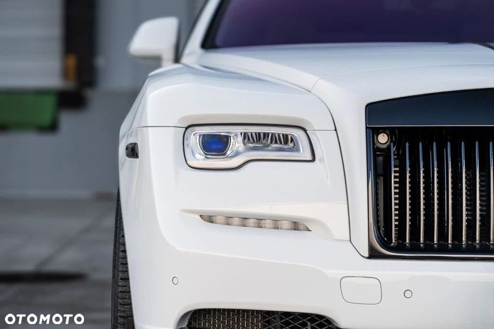 Rolls-Royce Wraith Black Badge - 12