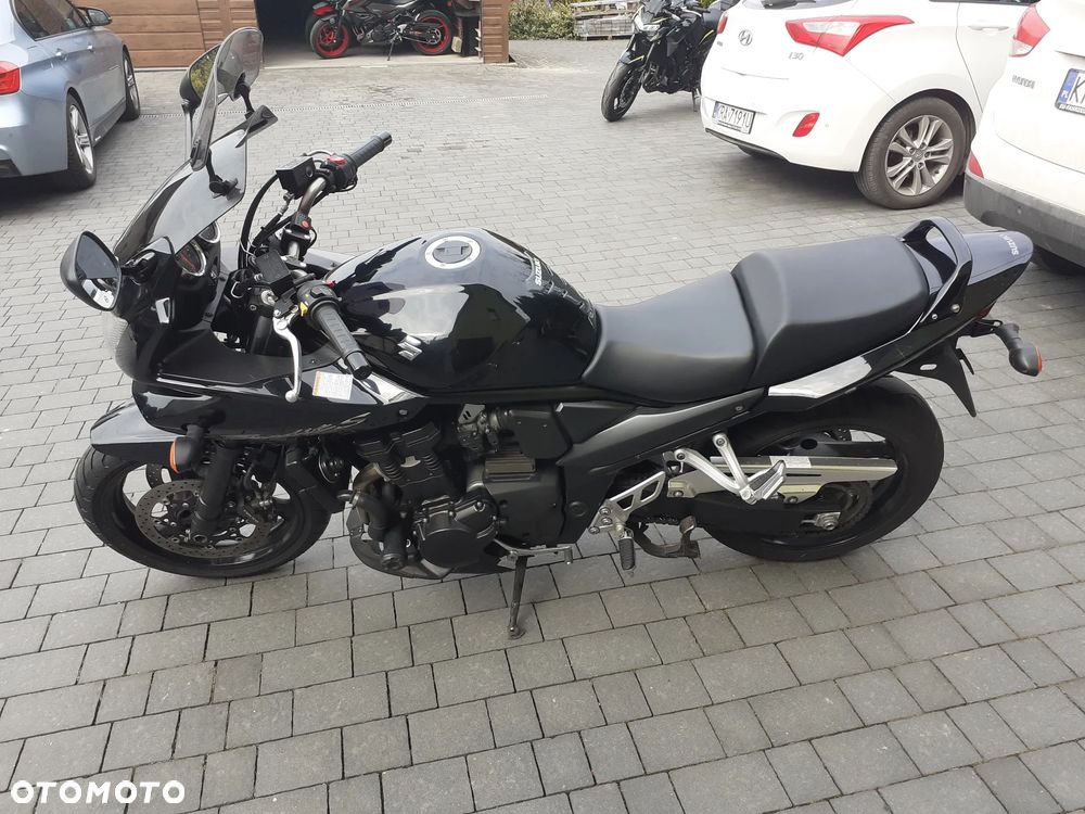 Suzuki Bandit - 25