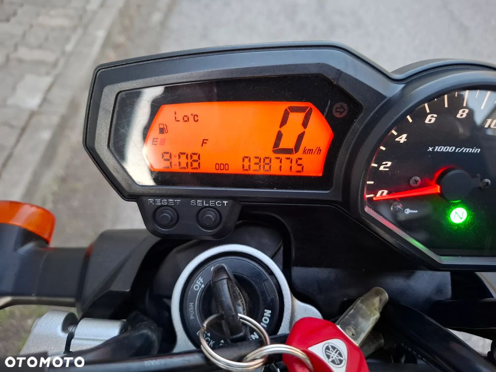 Yamaha FZ6 - 21