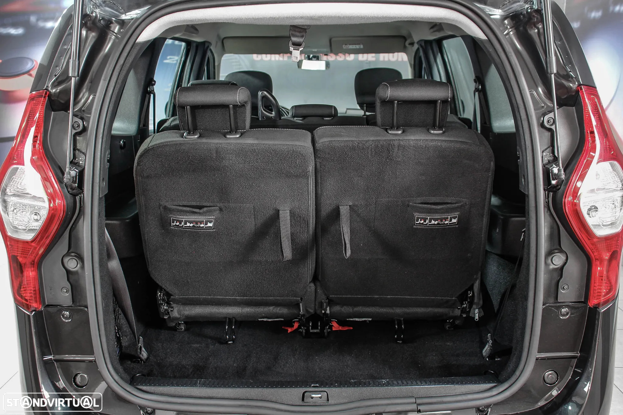 Dacia Lodgy 1.5 Blue dCi Stepway 7L - 31