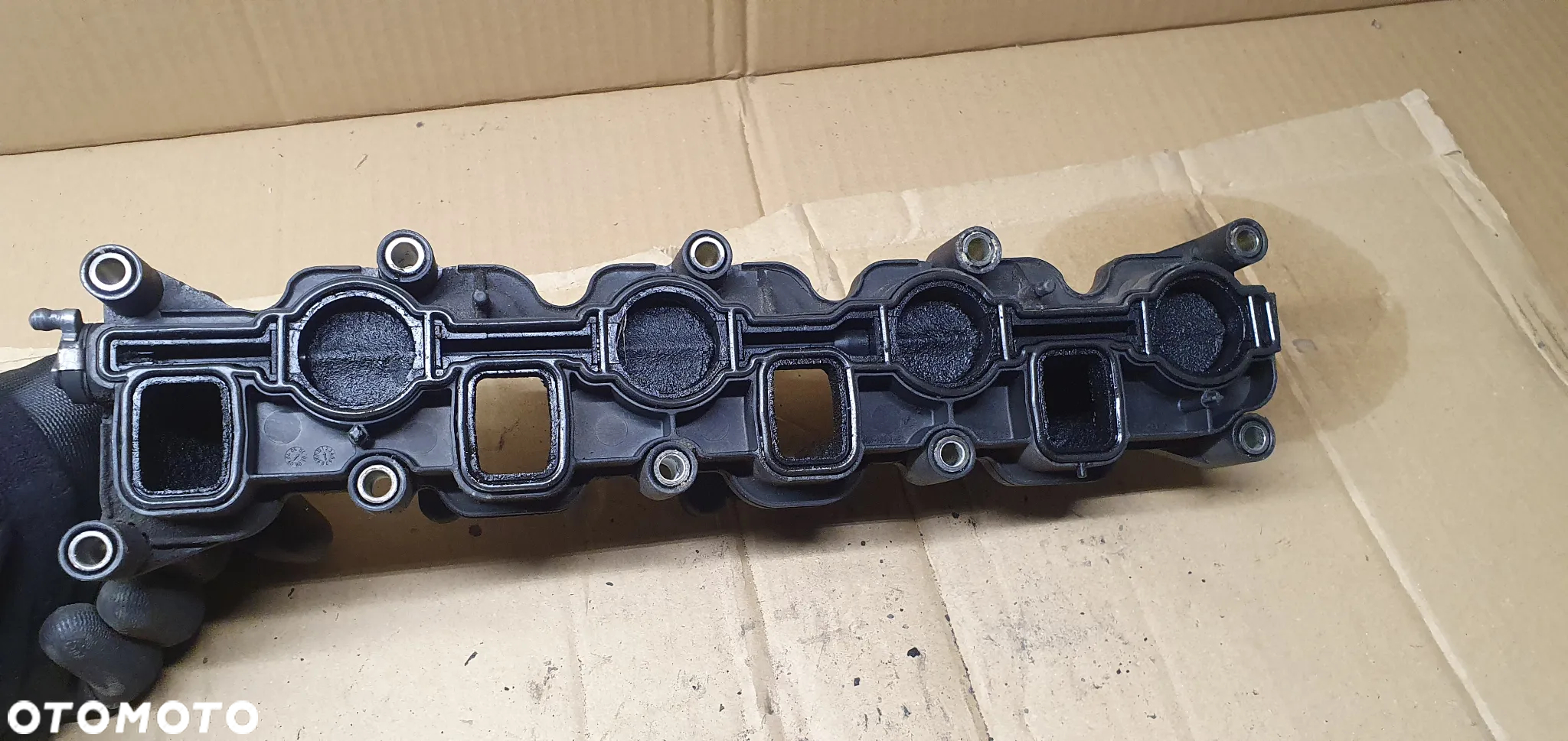 Kolektor ssący prawy klapki kolektora Audi A8 D3 4.2 TDI 057129712G - 6