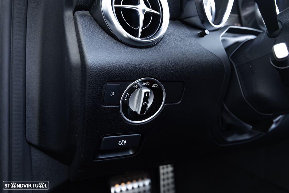 Mercedes-Benz SLK 250 CDI (BlueEFFICIENCY) 7G-TRONIC - 24