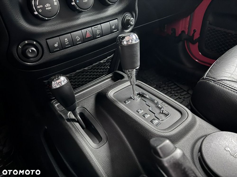 Jeep Wrangler - 28