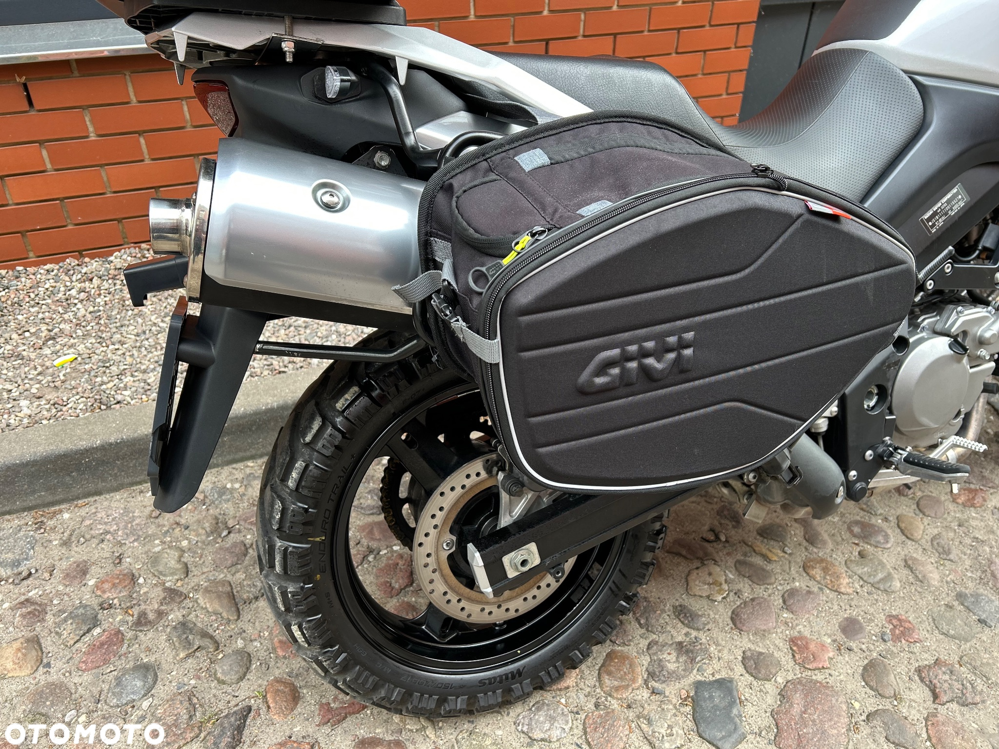 Suzuki DL - 9