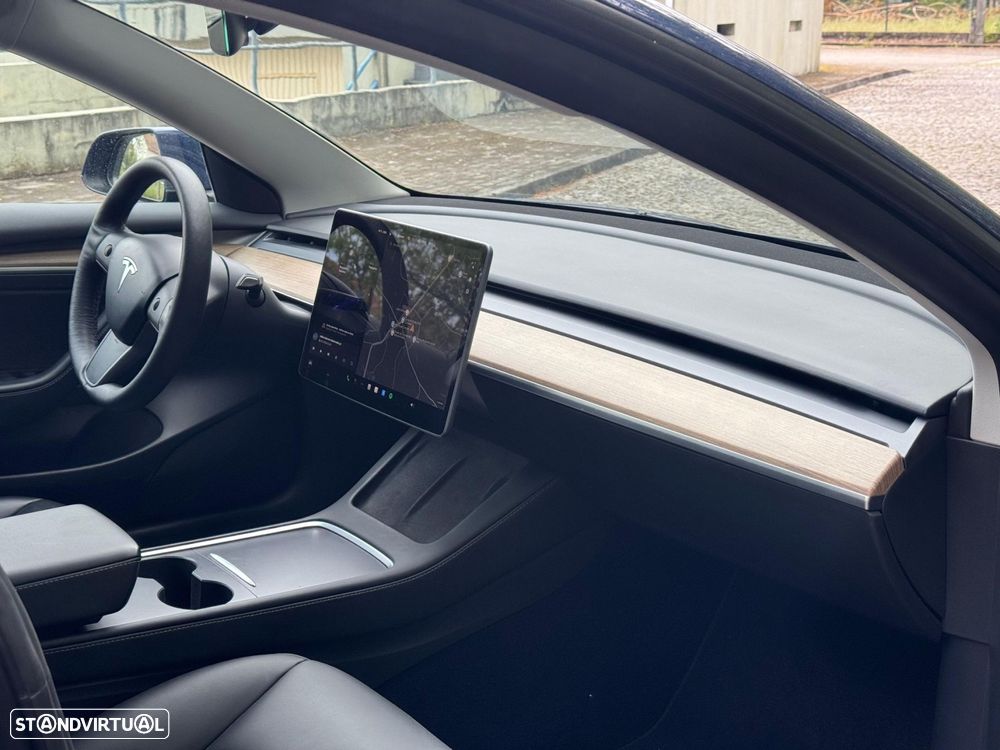 Tesla Model 3 - 23