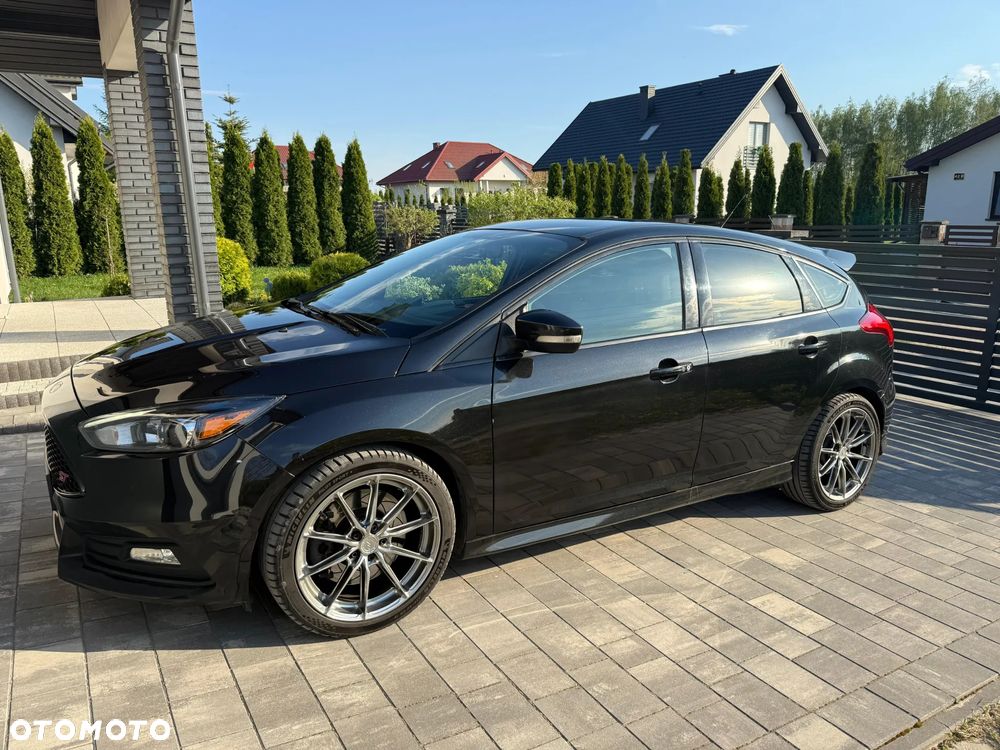Ford Focus 2.0 EcoBoost ST - 1