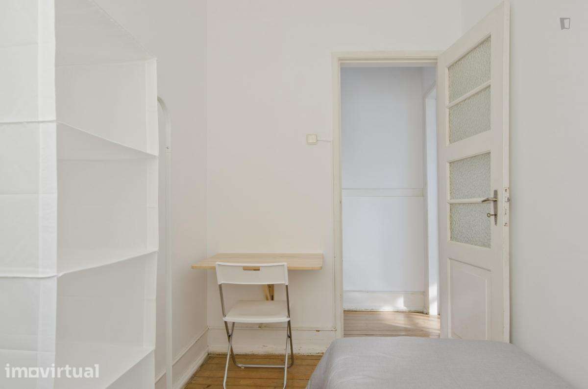 Quarto - localizado em Arroios Lisbon - Grande imagem: 3/18