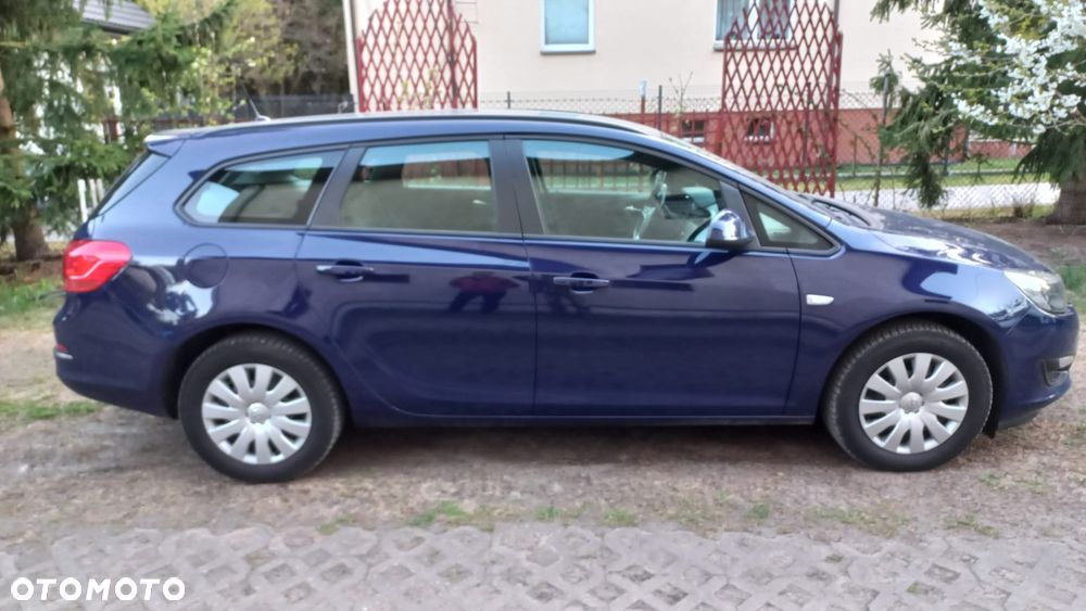 Opel Astra 1.6 CDTI Essentia - 4