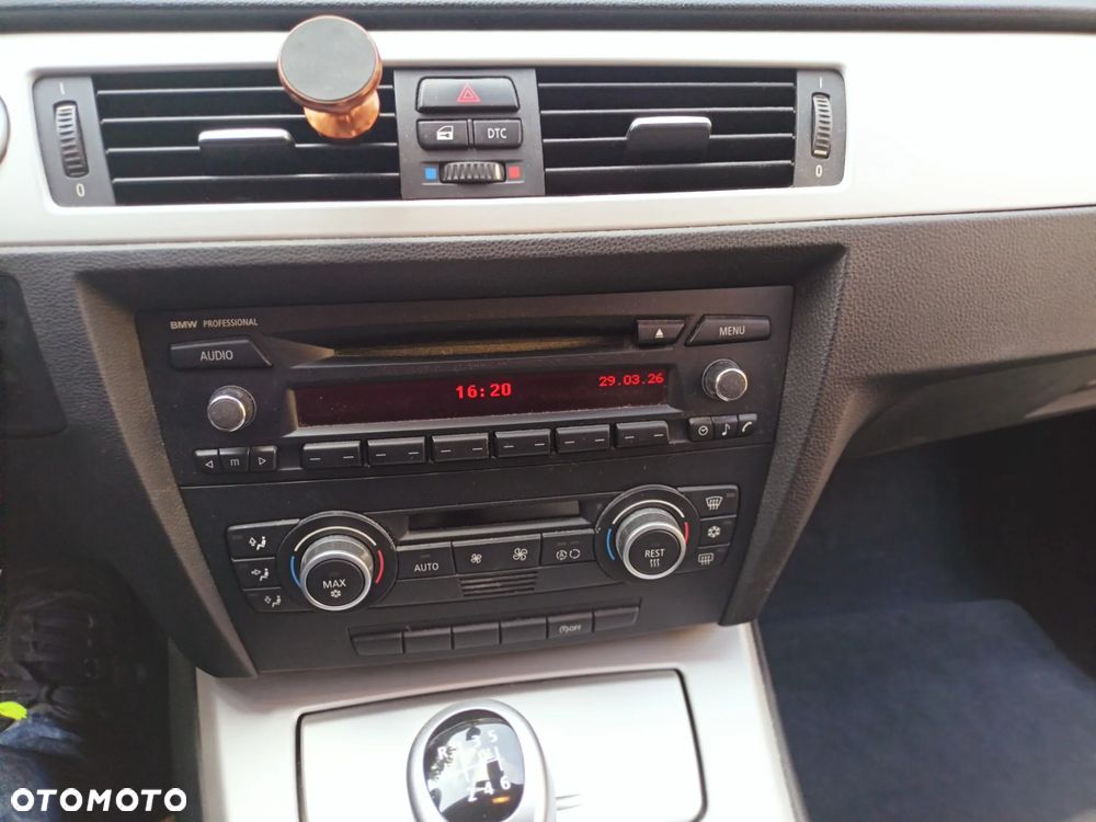 BMW Seria 3 320i Edition Exclusive - 20