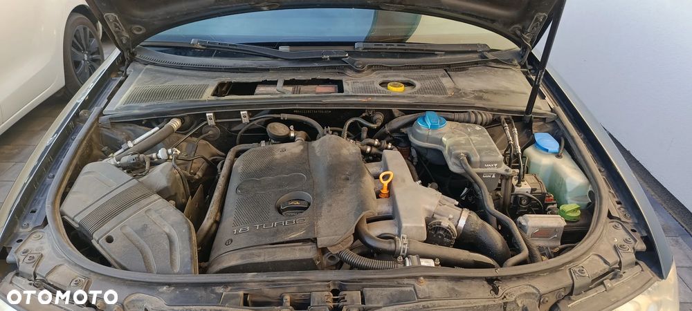 Audi A4 Limousine 1.8T Quattro - 12