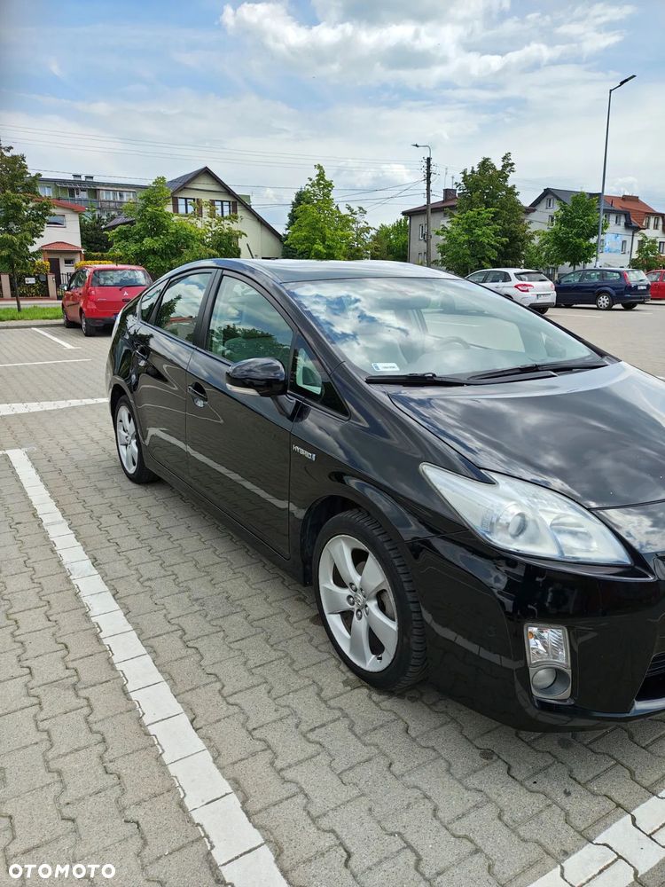 Toyota Prius ver--hybrid- - 2