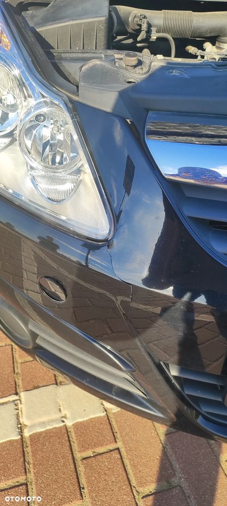 Opel Corsa 1.2 16V Cosmo - 32