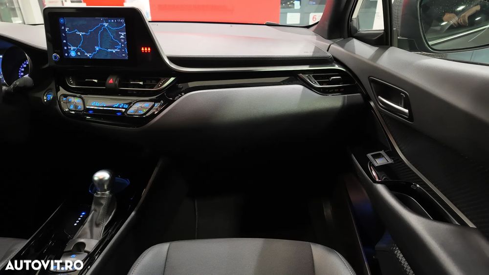 Toyota C-HR 1.8 HSD 122 CP 4x2 CVT C-lassy bi-tone - 17