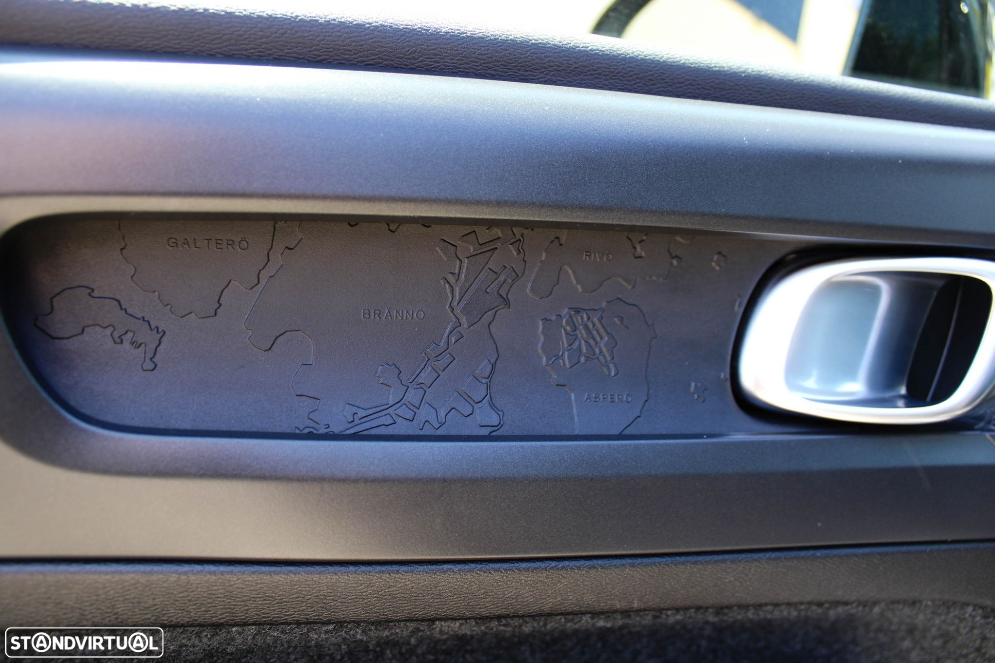 Volvo XC 40 1.5 T2 Momentum Core - 23