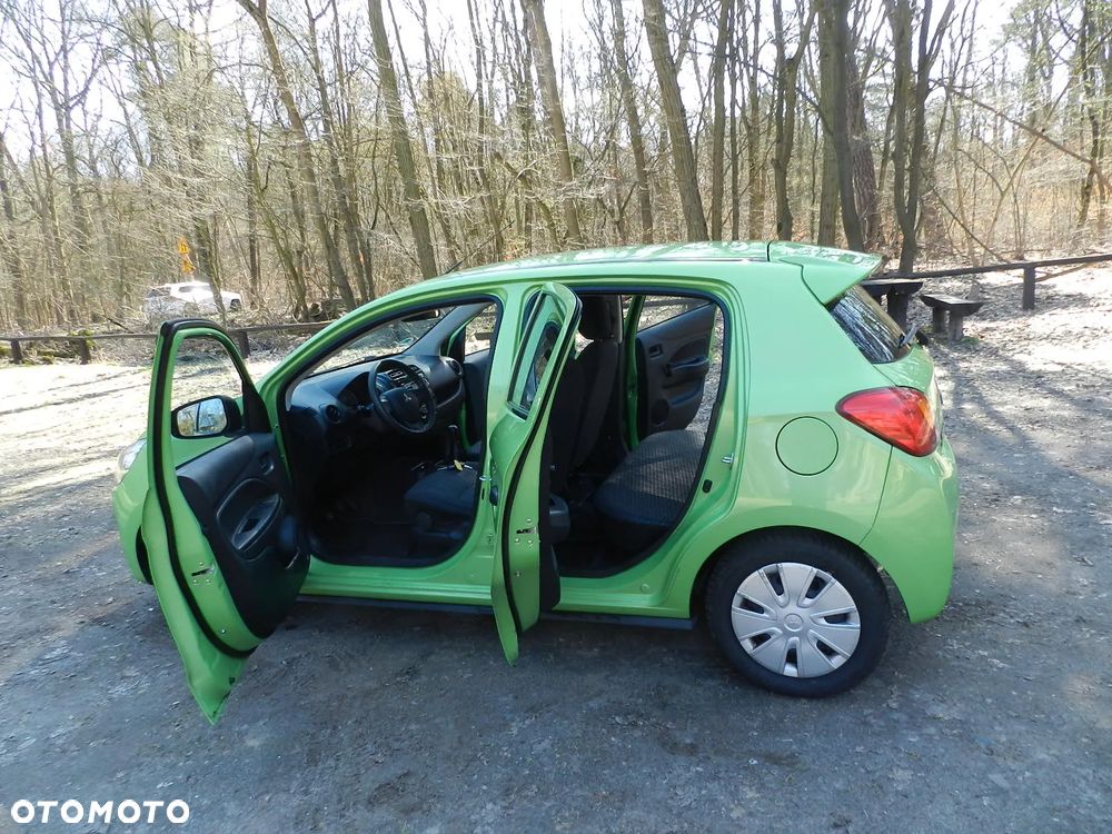 Mitsubishi Space Star - 6