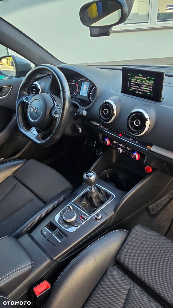 Audi A3 Sportback - 15