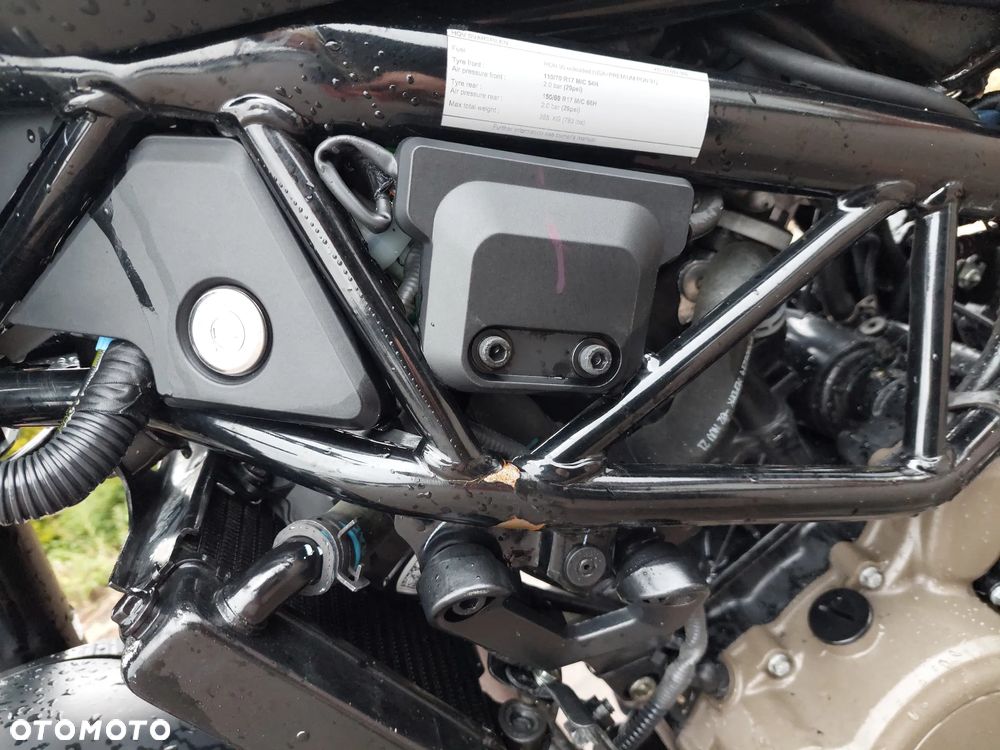 Husqvarna Svartpilen - 12