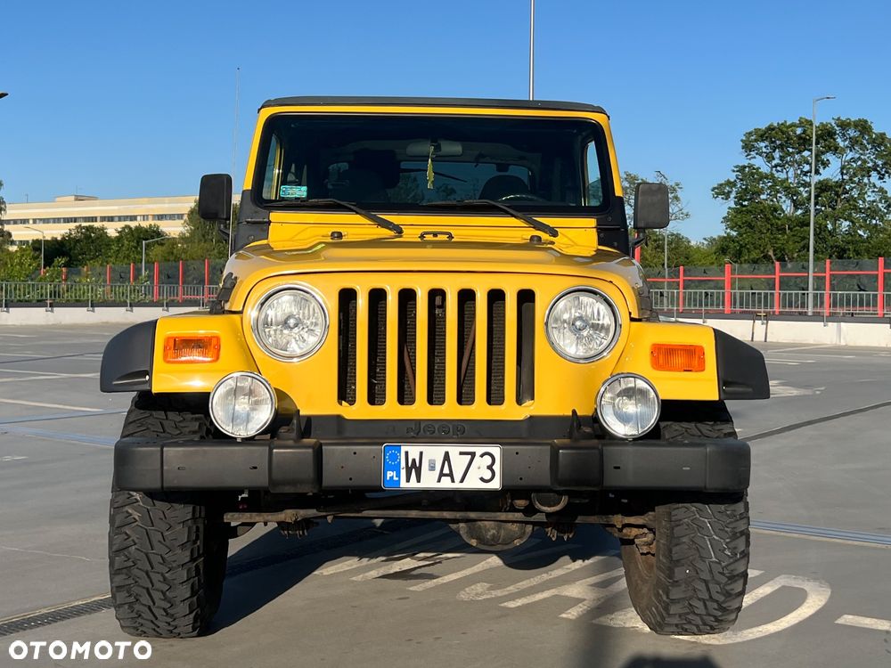 Jeep Wrangler - 8