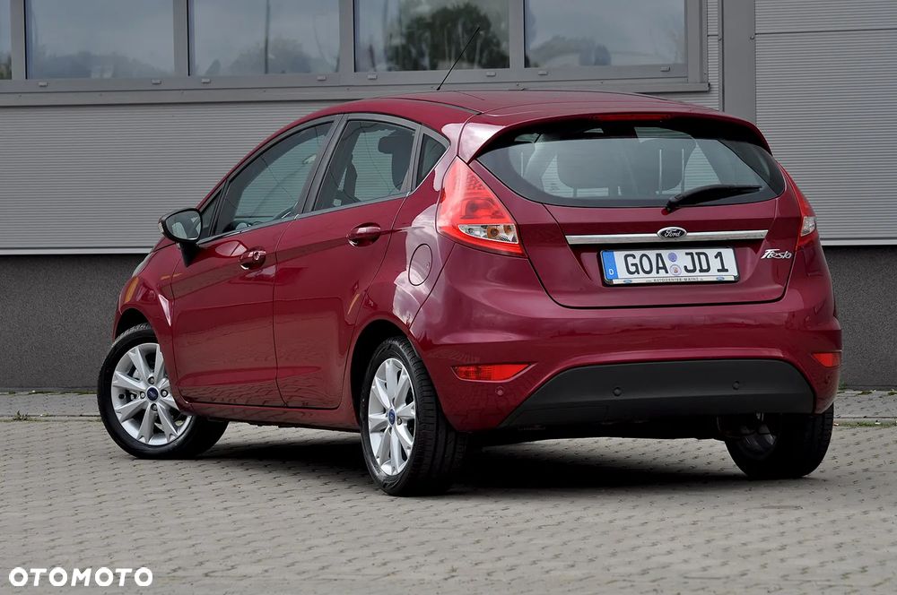 Ford Fiesta 1.6 Ti-VCT Titanium - 19