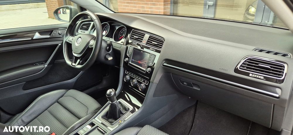 Volkswagen Golf 1.4 TSI Highline - 12