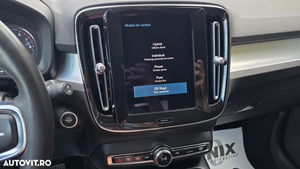 VOLVO XC40 2021 — imagine 28