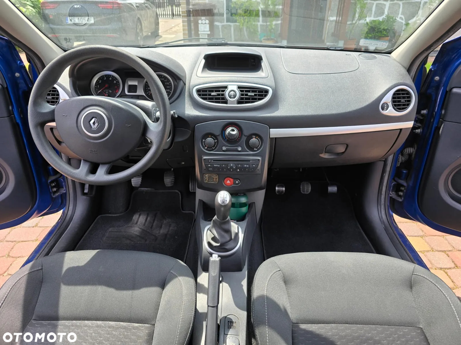 Renault Clio 1.2 16V Alize - 13