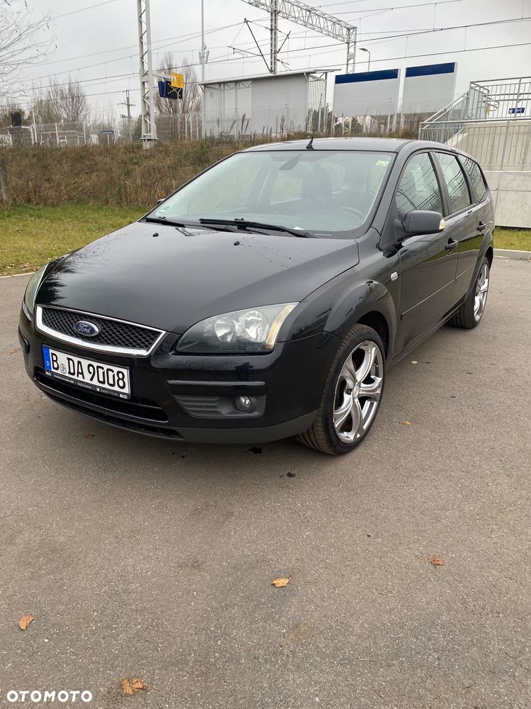 Ford Focus 2.0 16V Titanium - 10