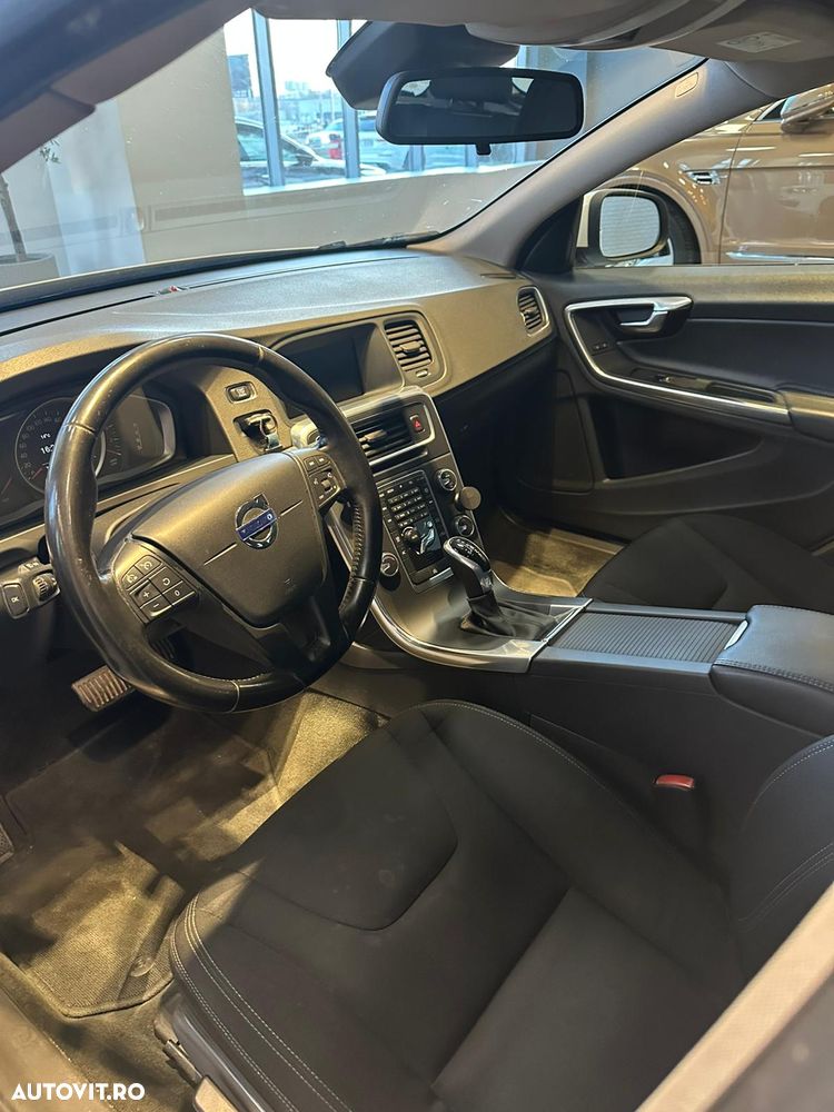 Volvo V60 - 18
