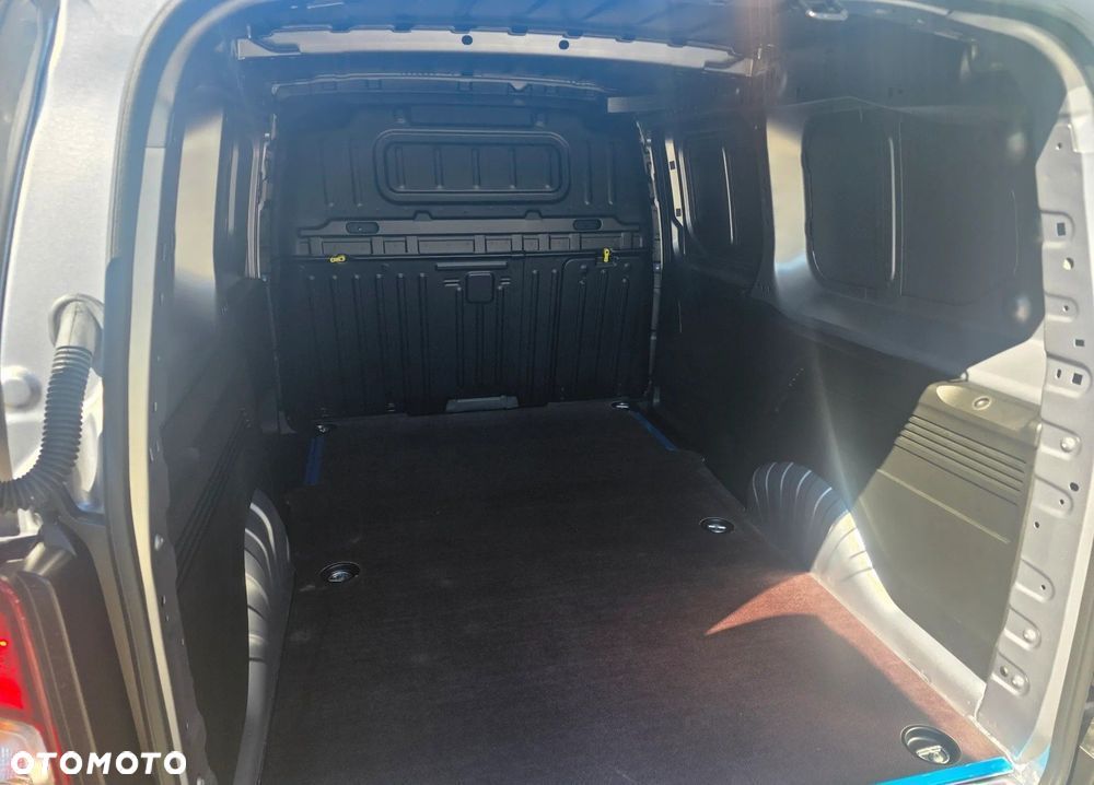 Opel Combo Cargo 1.5 BlueHDi L2 EAT8 - 8