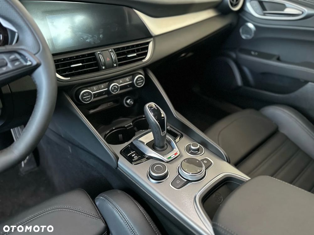 Alfa Romeo Giulia 2.0 Turbo Veloce Q4 - 5