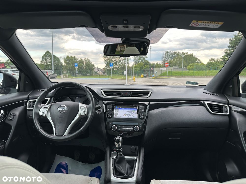 Nissan Qashqai 1.6 dCi Tekna S&S - 8