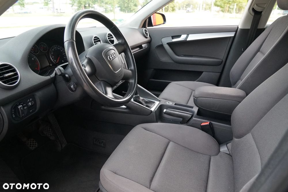 Audi A3 Sportback 2.0 TFSI Attraction - 14