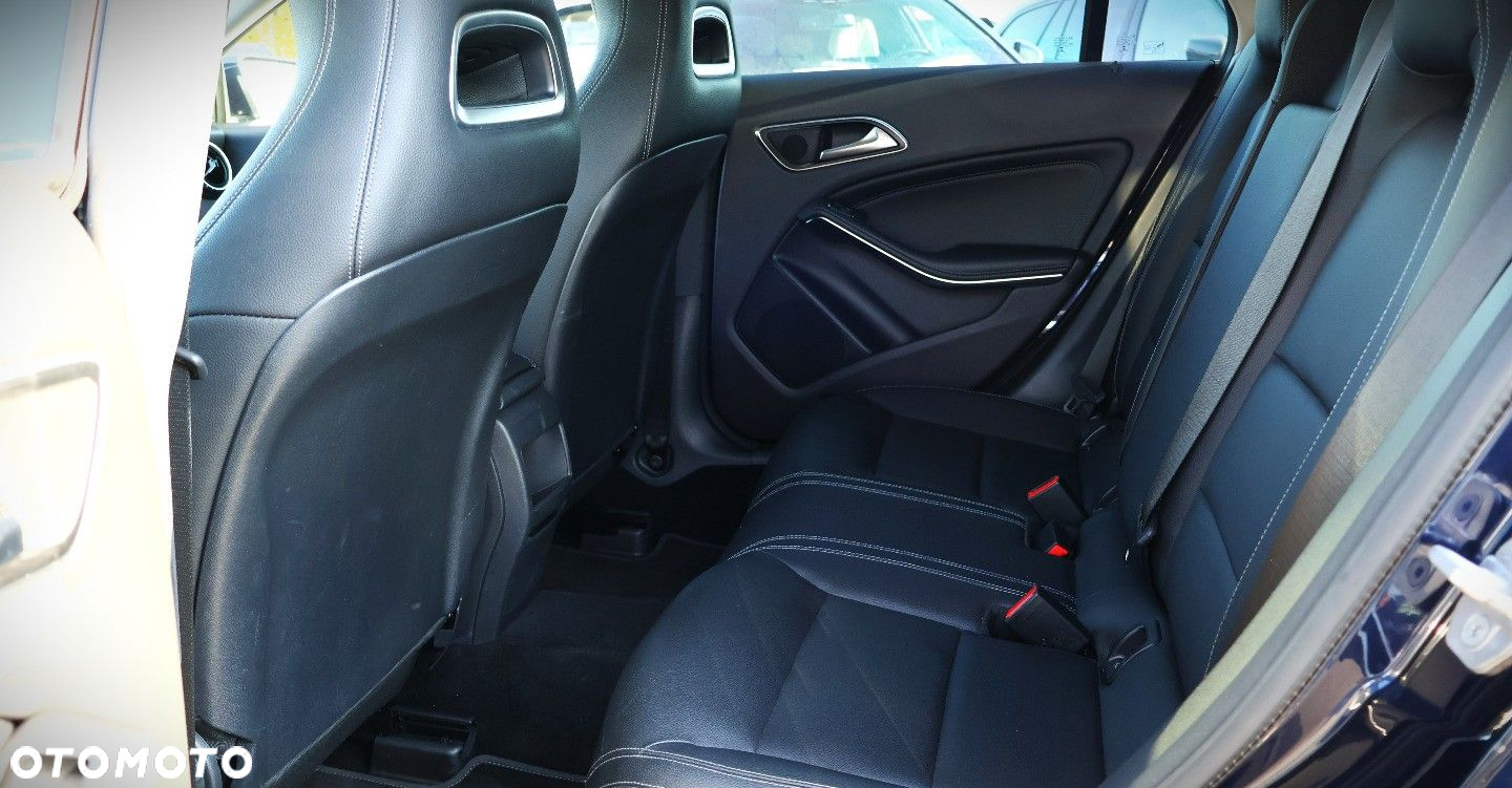 Mercedes-Benz CLA - 16