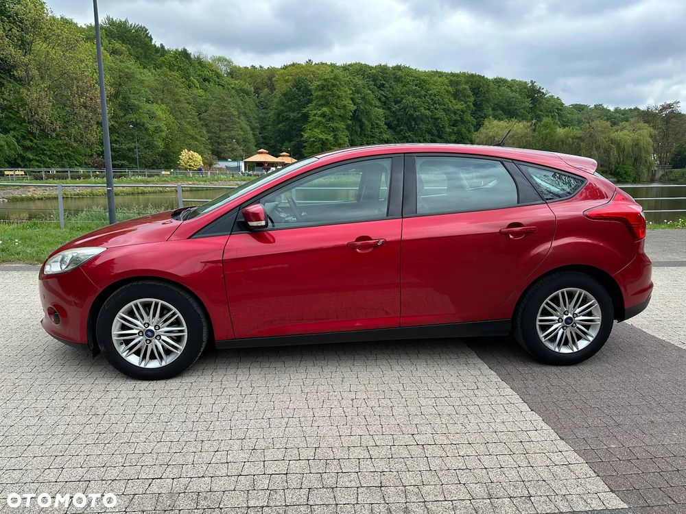 Ford Focus 1.6 TDCi DPF Titanium - 6