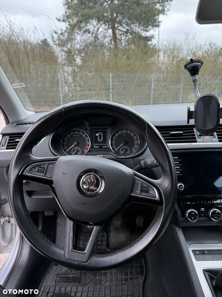 Skoda Octavia 1.6 TDI Ambition - 15