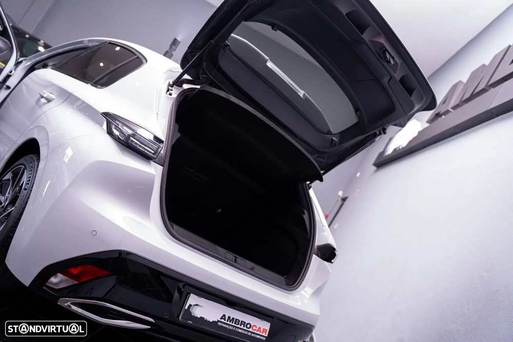 Peugeot 308 1.2 PureTech Allure - 19