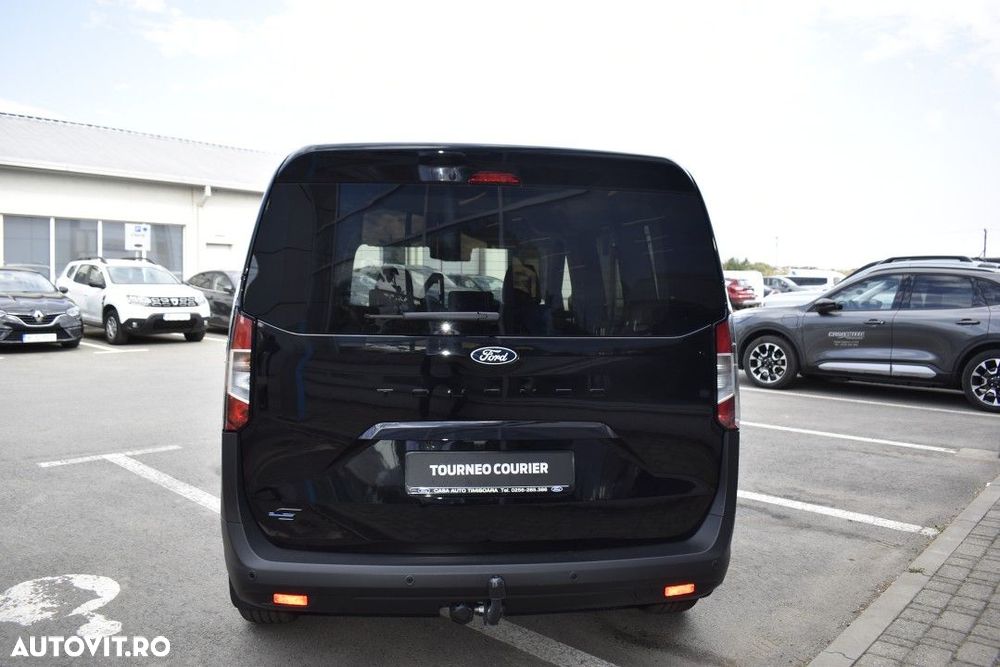 Ford Tourneo Courier - 10