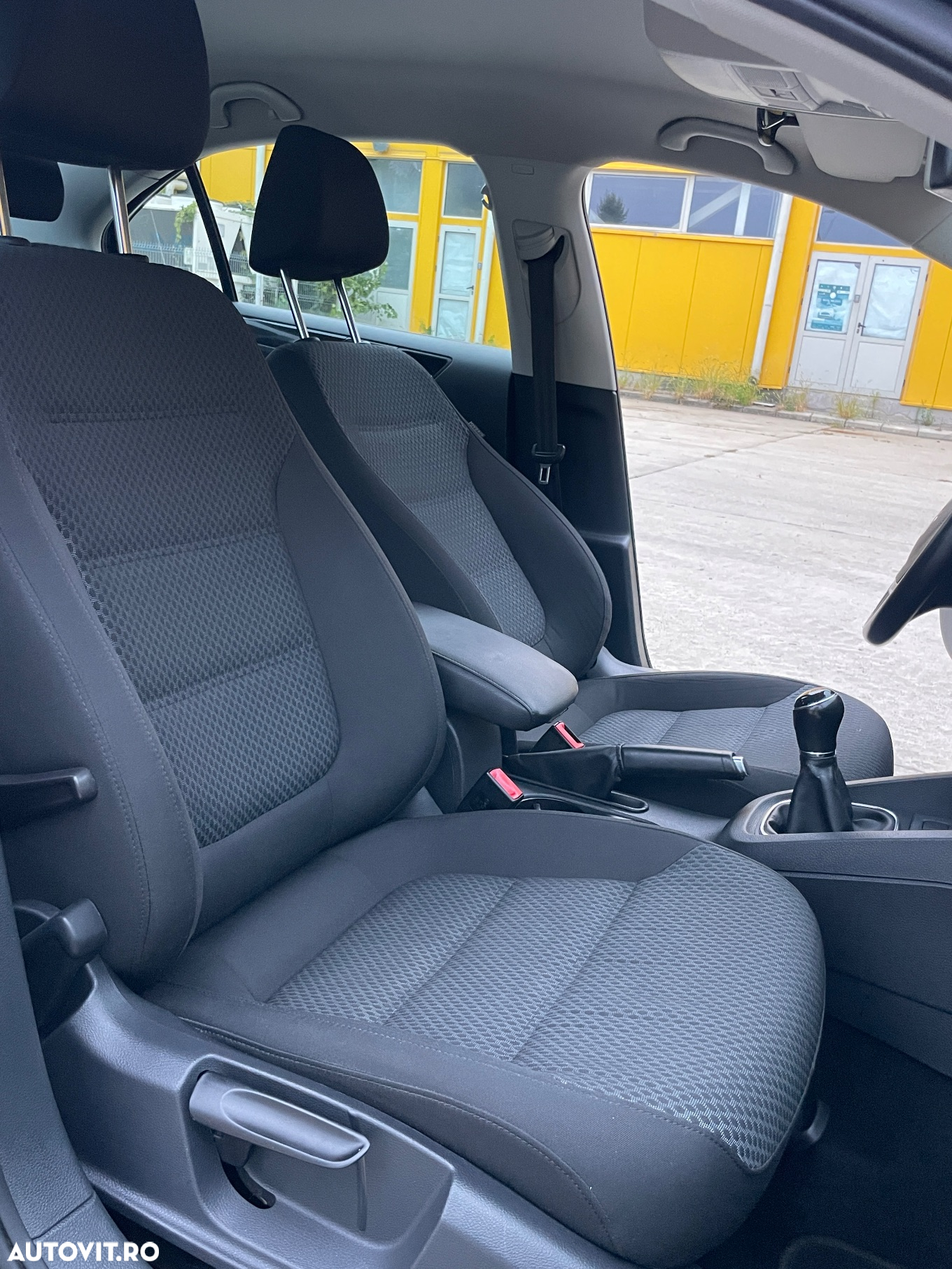 Volkswagen Jetta - 20